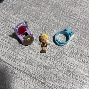 1990 COMPLETE Polly on a Throne Ring Bluebird Polly Pocket